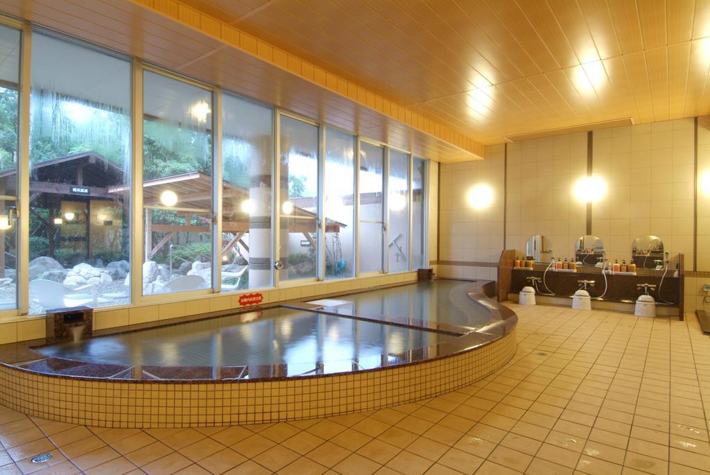 Route Inn Grantia Fukuoka Miyawaka - Wakita Onsen Экстерьер фото