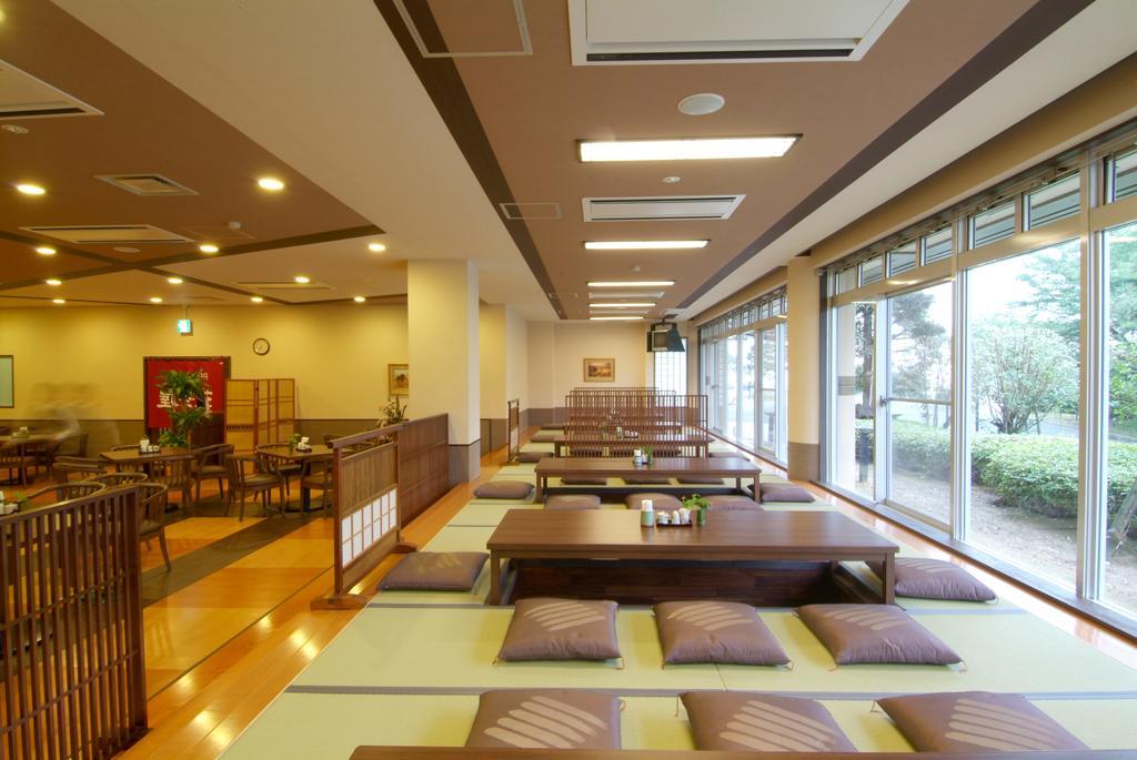Route Inn Grantia Fukuoka Miyawaka - Wakita Onsen Экстерьер фото