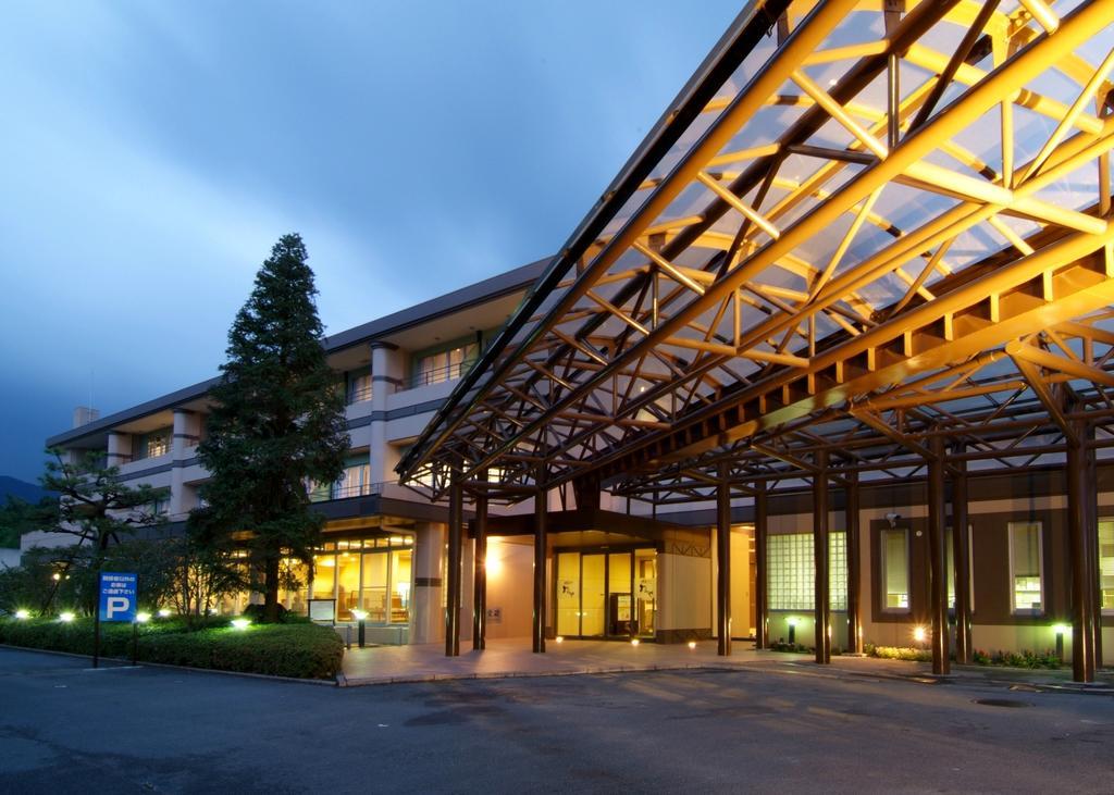 Route Inn Grantia Fukuoka Miyawaka - Wakita Onsen Экстерьер фото